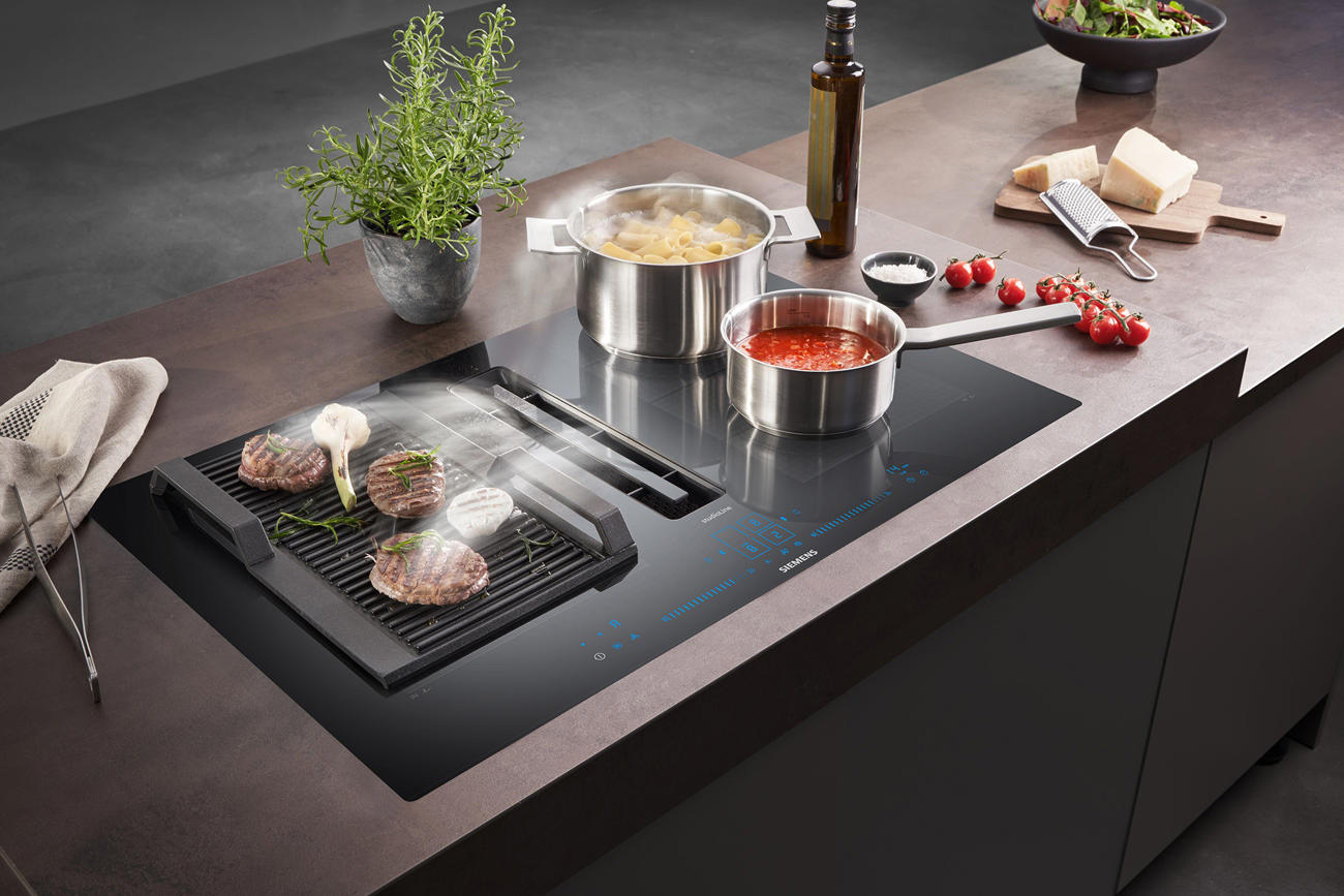 K2343 A49 REU CGS EX877NX68E 2022 Empowering